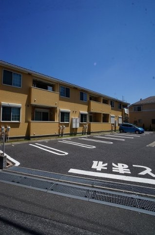 プリムヴェールの駐車場