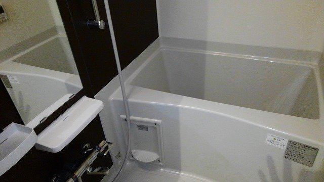 ヴェルメイユの浴室