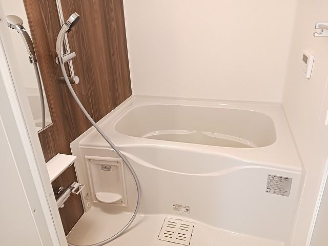 メゾン　ピアストリーの浴室