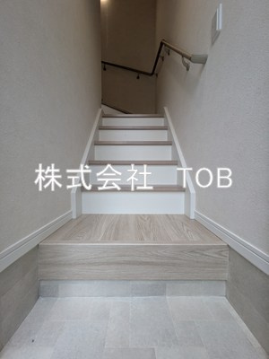 【玄関】 | アピチェ西調布 | 玄関