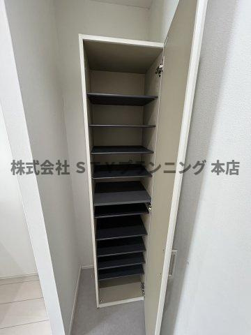 仲介手数料０円！アロウ内浜町の収納