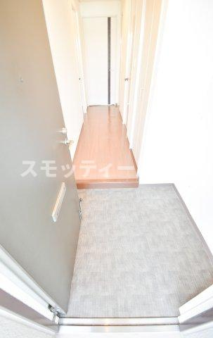 アノパーク加賀屋の玄関
