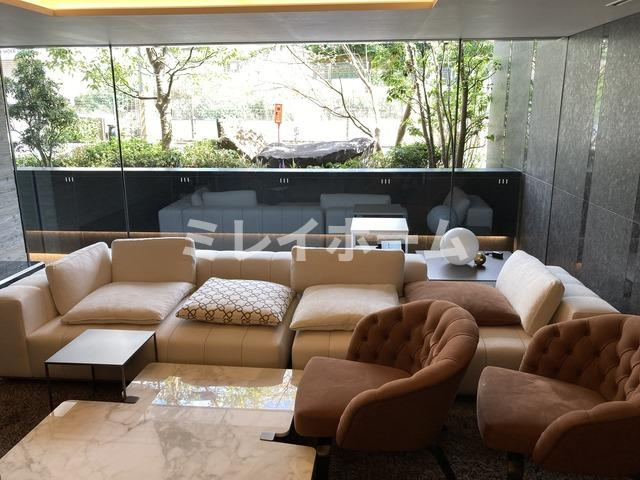 ディアナコート池田山公園のロビー