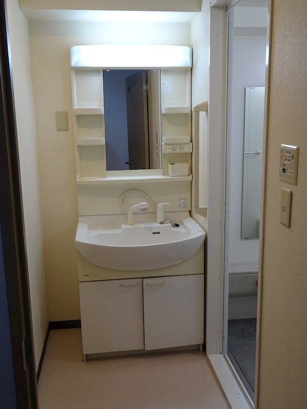 足立区伊興１丁目の賃貸マンション