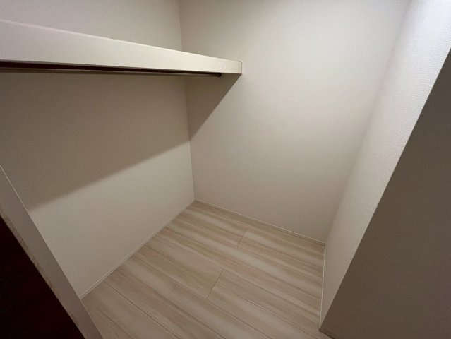 クローバー富士２号館の収納|同物件別部屋写真