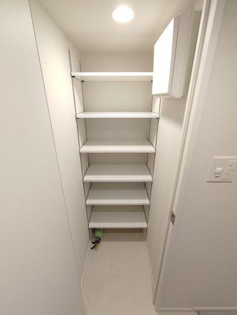 クロスレジデンス高田馬場の玄関