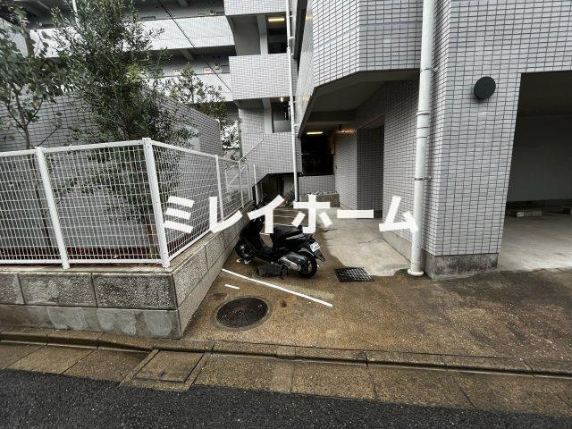 PATH仲六郷の駐車場