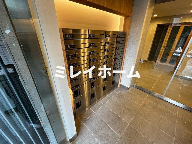 PATH仲六郷のロビー