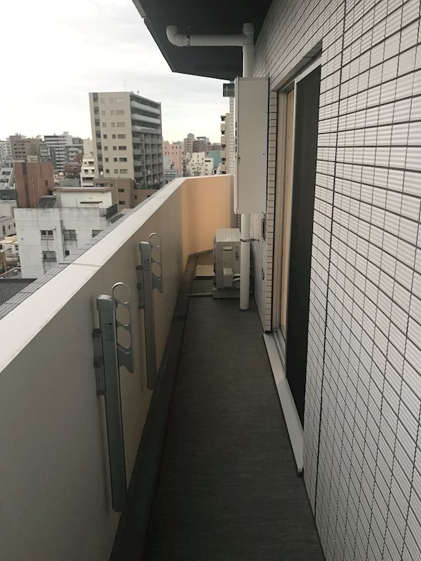 レアライズ浅草Ⅳのバルコニー