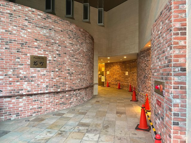 フォレステージュ谷町のエントランス