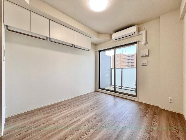 プレサンス名古屋ルクソリアの洋室