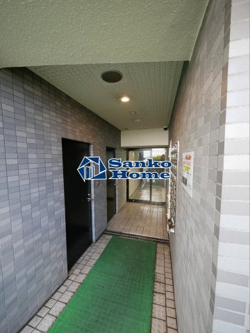 メインステージ入谷の玄関