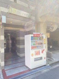 B-RISE新町のエントランス