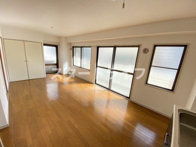 大阪市淀川区木川東２丁目の賃貸マンションの寝室