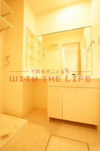 サフィール【キャッシュバック対象物件】の独立洗面台|独立洗面台、朝の身支度には欠かせません