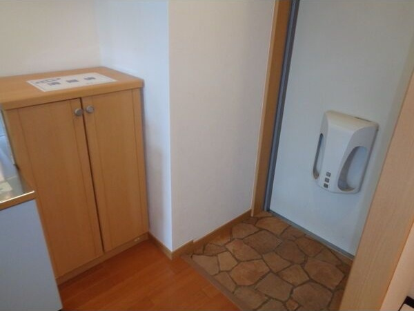 M.House1の玄関