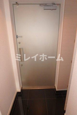 クロスレジデンス蒲田の玄関