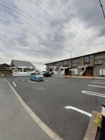 シューズの駐車場|高崎、前橋のお部屋探しはエンドスケープまで！お客様の理想お聞かせ下さい♪