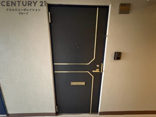 リアライズ逆瀬川のエントランス