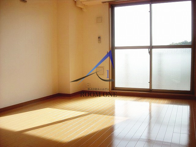 メゾン・ソレイユの居間・リビング|洋室のお部屋です。