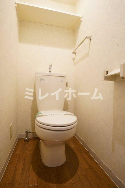 プロフ上池台のトイレ|同建物内、別のお部屋の参考写真になります。