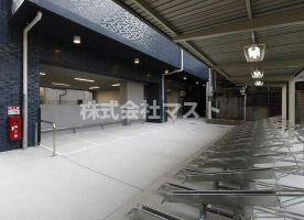 ファステート大正駅前トロフィの駐車場