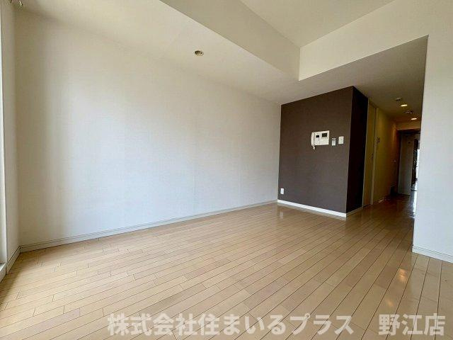 セイワパレス京橋コルティーレの洋室