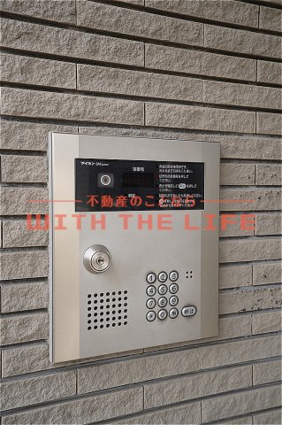 カシスコート大鳥居【キャッシュバック対象物件】のエントランス|ゆとりのあるエントランスです