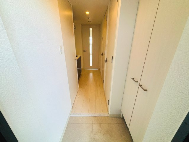 エスリード大阪グランゲートの玄関