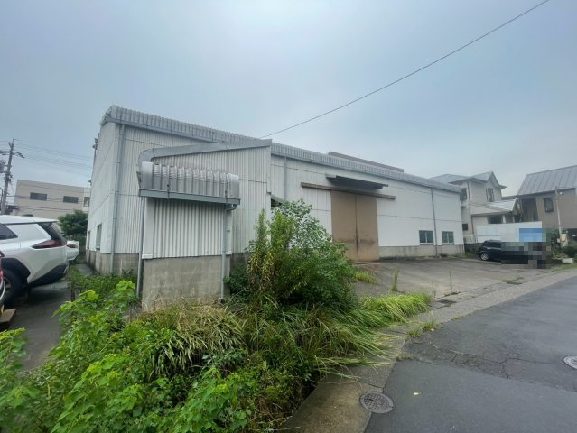 野間町加藤倉庫の外観