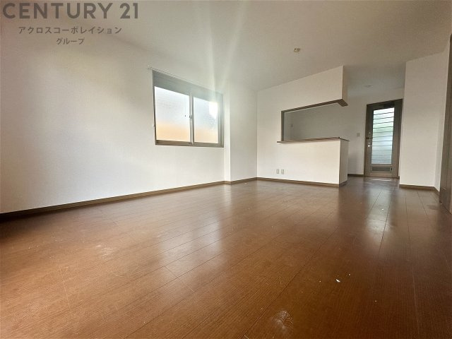 ２面採光の明るいお部屋です。