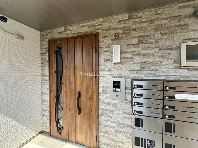 フォレストクリエオーレ城垣町壱番館のエントランス