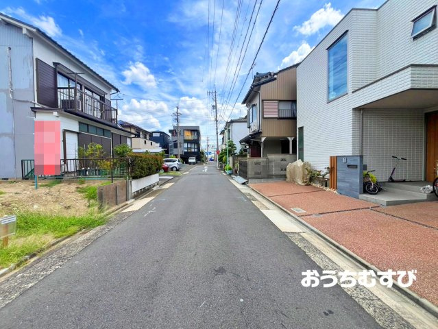 北区安井4期(全1区画)の前面道路含む現地写真