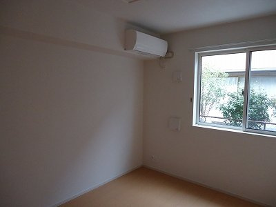 【内装】 | コンフォルト | 内装は落ち着いています
