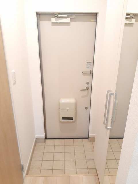 マ・メゾンの玄関