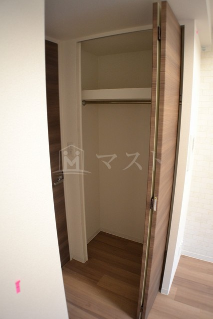プレサンス難波クチュールの収納
