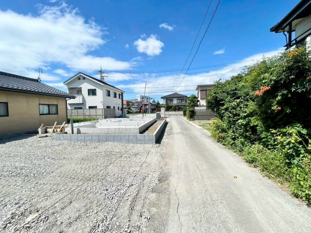 塩尻市大門五番町第１の前面道路含む現地写真