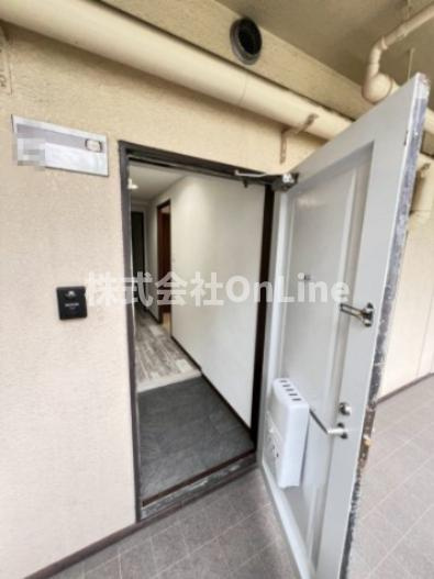 東大阪市今米２丁目の賃貸マンションの玄関