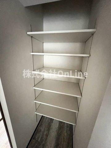 東大阪市今米２丁目の賃貸マンションの収納