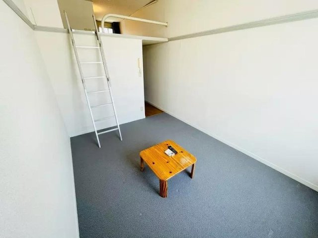 【居間・リビング】 | レオパレス阿賀 | おしゃれな居間です