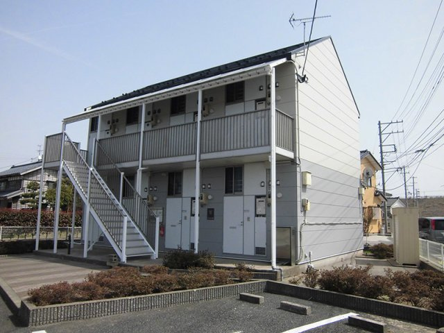 【外観】 | レオパレス阿賀 | 外はこのようになっています