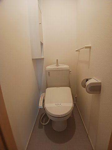 【トイレ】 | メイプル　ヴィラ | シンプルで使いやすいトイレです