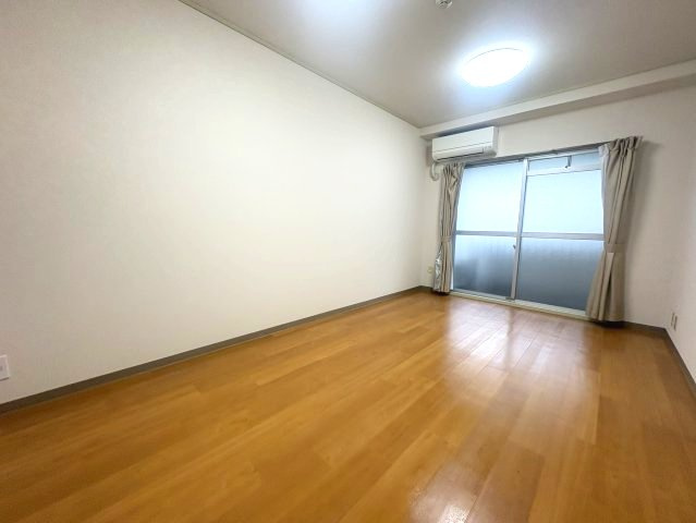 ハイツ丸利の居間・リビング