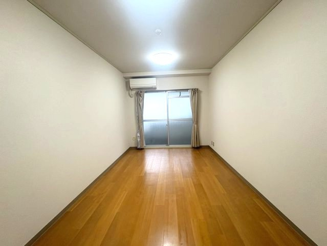 ハイツ丸利の居間・リビング