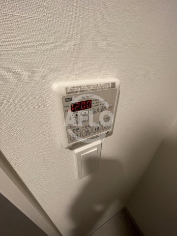 ウォブ吹田江坂の洗面所|WORVE吹田江坂　浴室乾燥機
