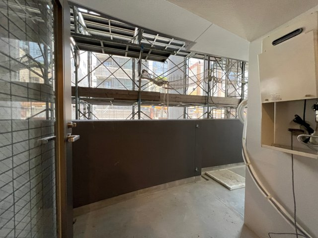 セレニテ本町東リアンのバルコニー