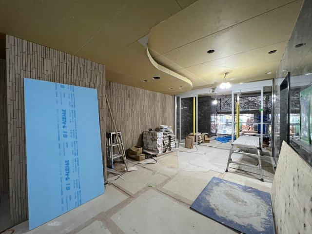 セレニテ本町東リアンのロビー