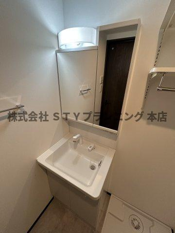 仲介手数料０円！LECOCON瑞穂の独立洗面台