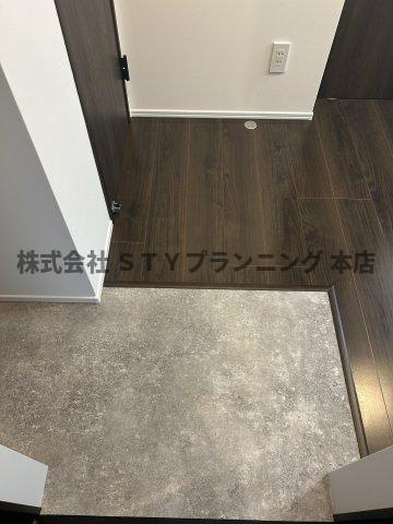 仲介手数料０円！LECOCON瑞穂の玄関