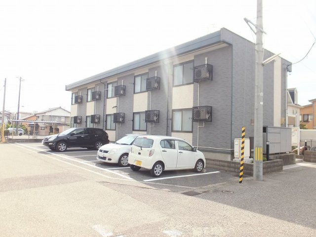 【外観】 | レオパレスジュピテル | 落ち着いた雰囲気の外観です